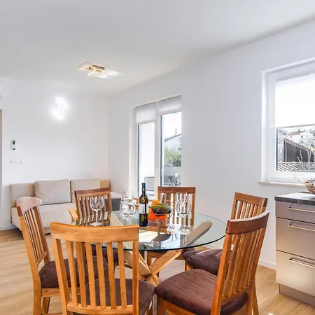 Mialis Apartment *