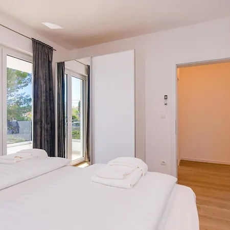 Mialis Apartment Krk Town