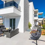 Mialis