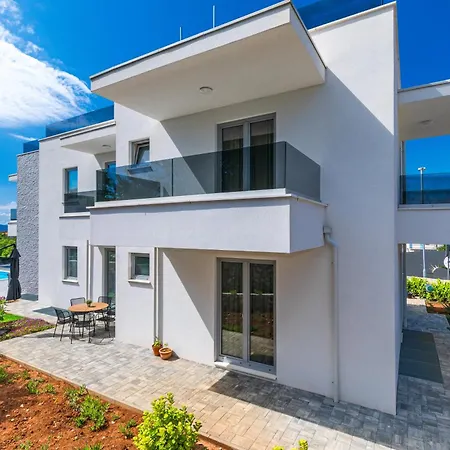 Mialis Vrh