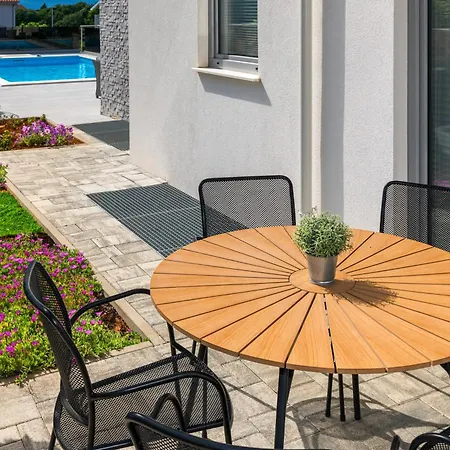 Mialis Διαμέρισμα *