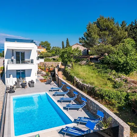 Mialis Apartment