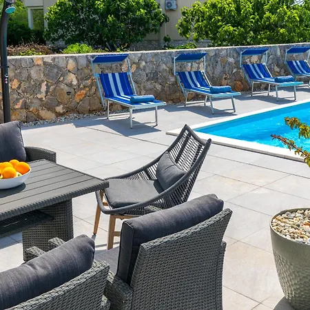 Апартаменты Mialis *